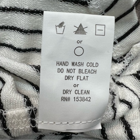 Mello Day black & white striped top size Small - Picture 10 of 11